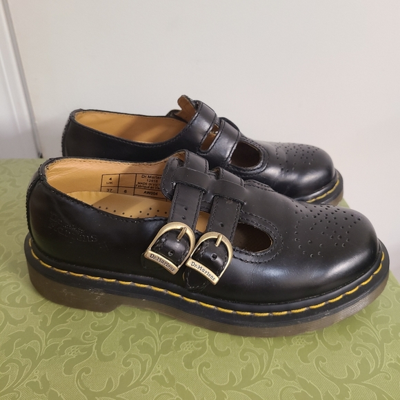 Dr. Martens Shoes - Dr. Martens Black Mary Jane Style Shoe Great Condition!